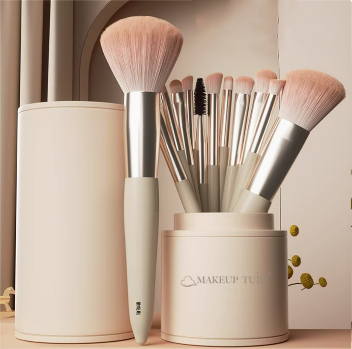 Beauty products accessories